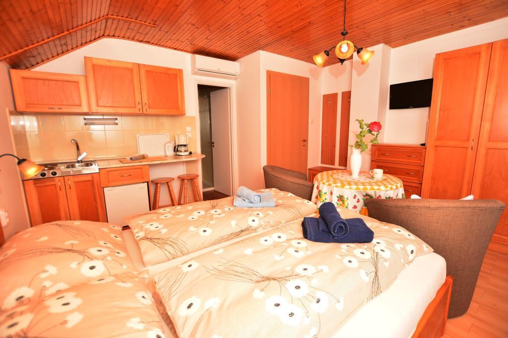 Viragoskert Apartman Hévíz Pokoj fotografie